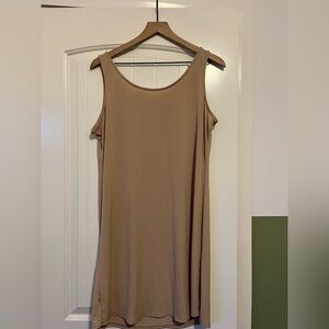 Chic Sleeveless Tan Chemise